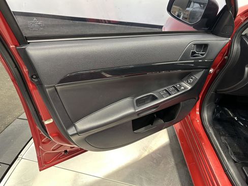 Used 2016 Mitsubishi Lancer ES image 10