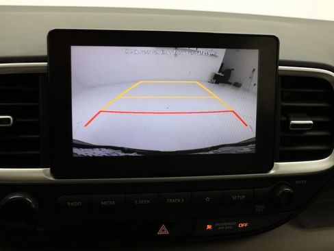 Used 2022 Hyundai Venue SEL image 23