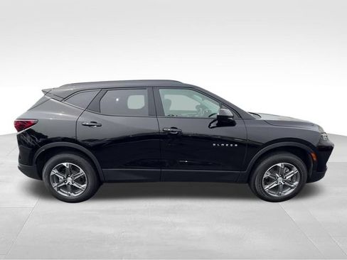 Certified 2024 Chevrolet Blazer LT w/ Convenience Package FWD image 7