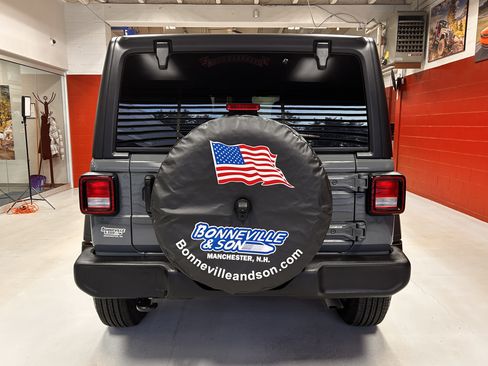 Certified 2025 Jeep Wrangler Unlimited Sport AWD/4WD image 8