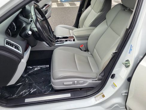 Used 2017 Acura TLX image 13