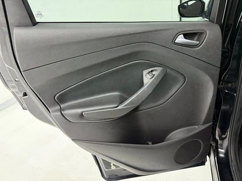 Used 2018 Ford Escape SEL image 35