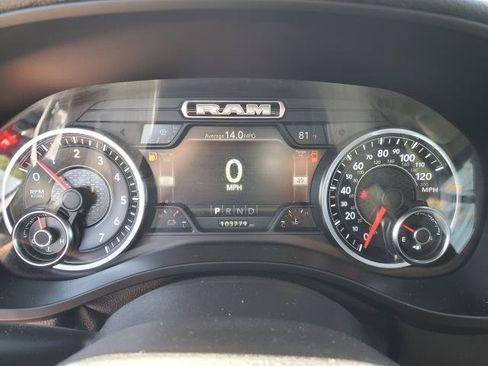 Used 2019 RAM 1500 Laramie AWD/4WD image 10