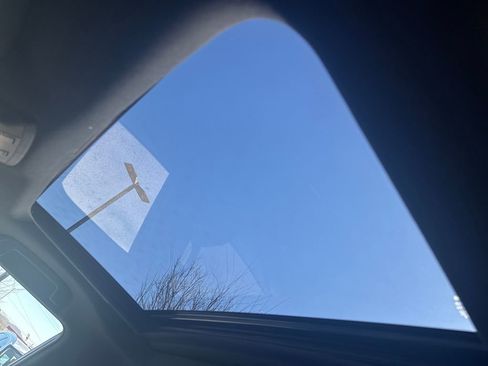 Used 2023 Lexus GX 460 Premium w/ Premium Package image 23