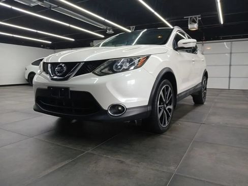 Used 2018 Nissan Rogue Sport SL FWD image 41