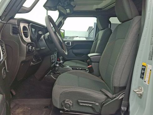 Used 2024 Jeep Wrangler Unlimited Sport AWD/4WD image 16
