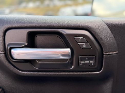 Used 2019 GMC Sierra 1500 AT4 w/ AT4 Premium Package AWD/4WD image 10