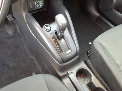 Used 2024 Nissan Kicks S image 24