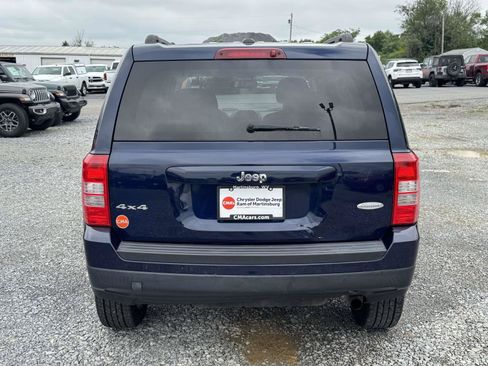 Used 2015 Jeep Patriot Latitude AWD/4WD image 3