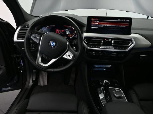 Used 2025 BMW X4 xDrive30i AWD/4WD image 21