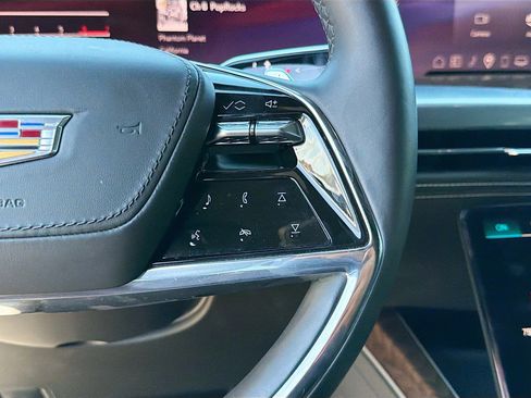 Used 2025 Cadillac Escalade Sport Platinum image 39