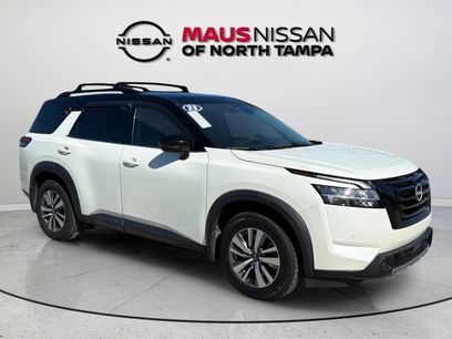Used 2023 Nissan Pathfinder SL w/ Black Appearance Package