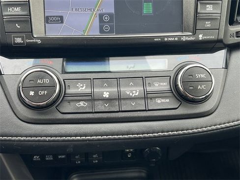 Used 2016 Toyota RAV4 Limited w/ Advanced Technology Package image 15