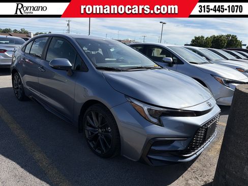 Used 2025 Toyota Corolla SE w/ Convenience Package FWD image 1