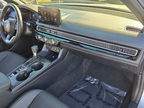 Certified 2025 Honda Civic Sport image 19