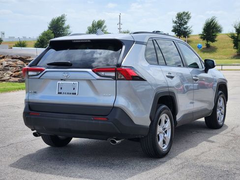 Used 2025 Toyota RAV4 XLE w/ Convenience Package FWD image 5