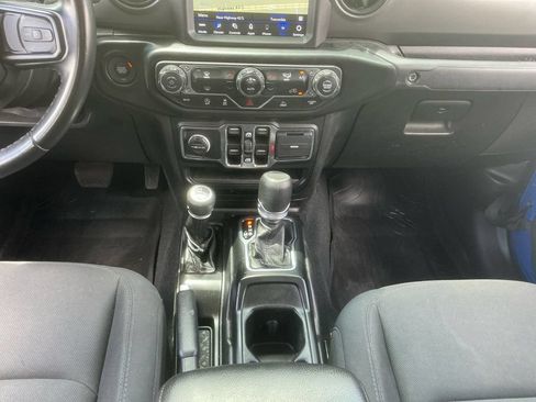 Used 2022 Jeep Gladiator Sport AWD/4WD image 20