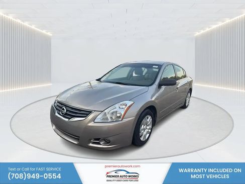 Used 2012 Nissan Altima Sedan FWD image 1