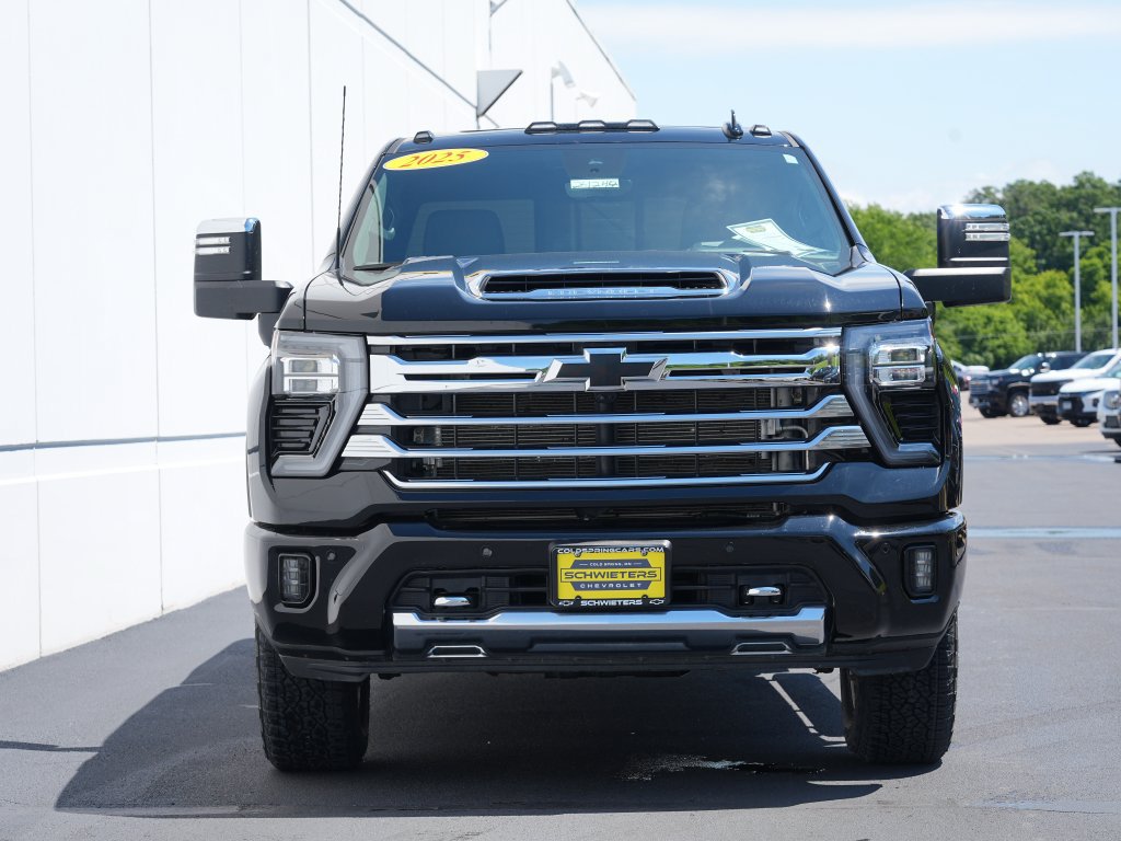 Certified 2025 Chevrolet Silverado 3500 High Country w/ High Country Premium Package AWD/4WD image 8