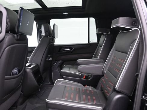 Used 2025 GMC Yukon XL AT4 Ultimate w/ LPO, Floor Liner Package image 23