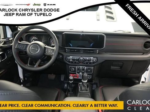 Used 2024 Jeep Wrangler Unlimited Rubicon AWD/4WD image 34