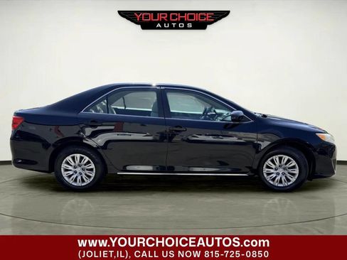 Used 2012 Toyota Camry LE w/ Preferred Accessory Pkg image 6