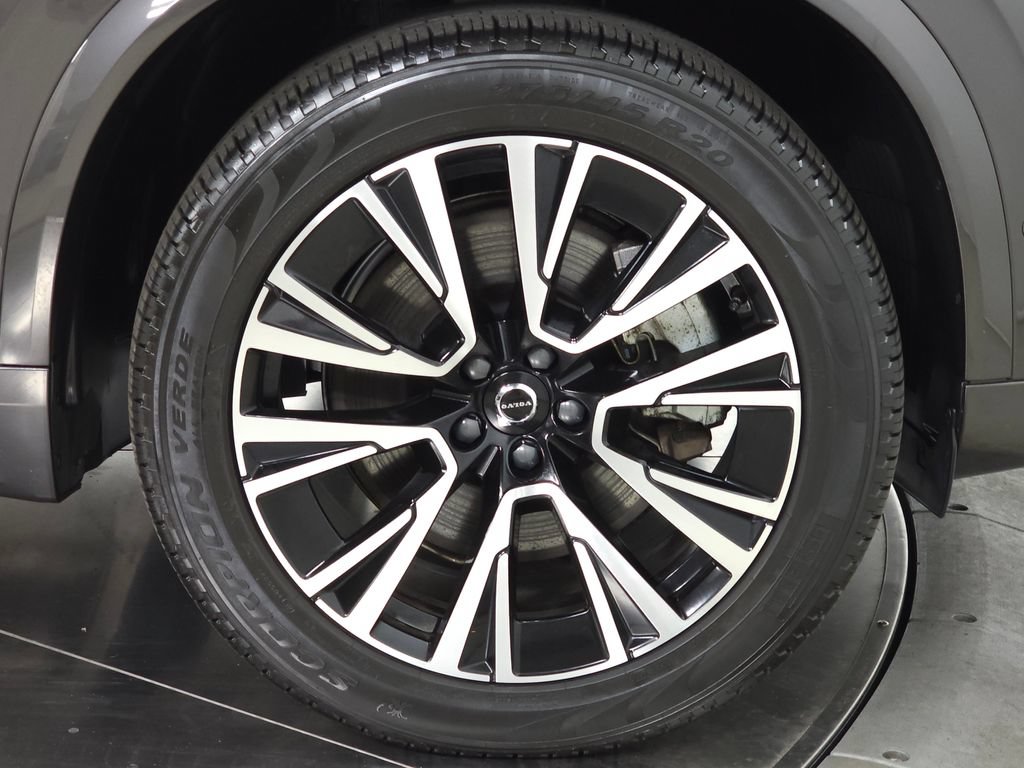 Certified 2024 Volvo XC90 T8 Plus w/ Protection Package AWD/4WD image 12