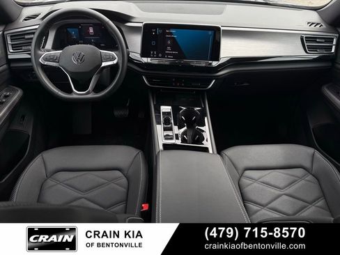 Used 2025 Volkswagen Atlas Cross Sport SE image 26