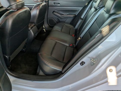 Used 2024 Nissan Altima 2.5 SR FWD image 25