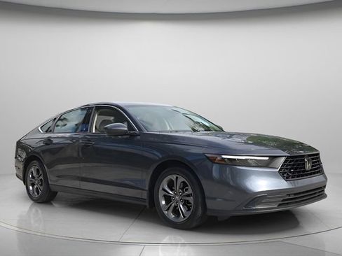 Used 2024 Honda Accord EX image 8