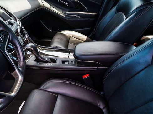 Used 2014 Buick LaCrosse Leather w/ Driver Confidence Package FWD image 9