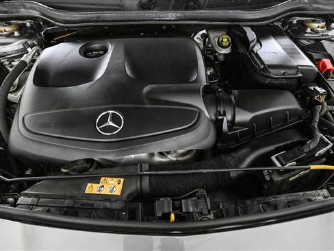 Used 2017 Mercedes-Benz CLA 250 4MATIC image 23