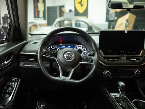 Used 2023 Nissan Altima 2.5 SL image 17