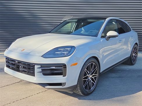 New 2026 Porsche Cayenne Coupe image 1