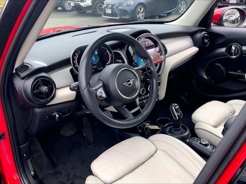 Used 2024 MINI Cooper S w/ Signature Upholstery Package FWD image 18