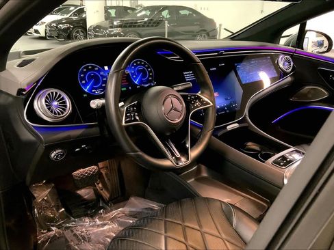 Certified 2023 Mercedes-Benz EQS 580 4MATIC Sedan image 17