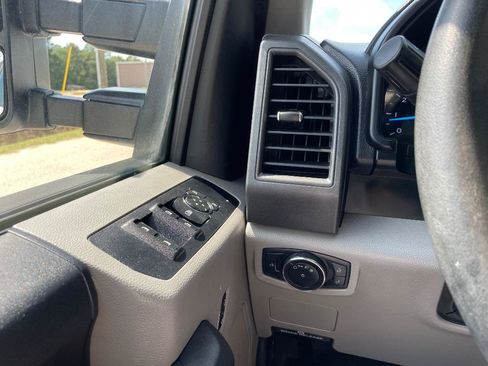 Used 2019 Ford F250 XL w/ Power Equipment Group RWD image 27