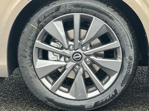 New 2026 Nissan Sentra SL w/ Floor Mat Package FWD image 25