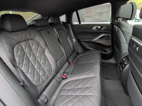 New 2026 BMW X6 xDrive40i w/ Climate Comfort Package image 22