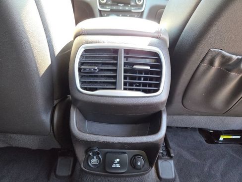 Used 2019 Hyundai Santa Fe FWD image 33