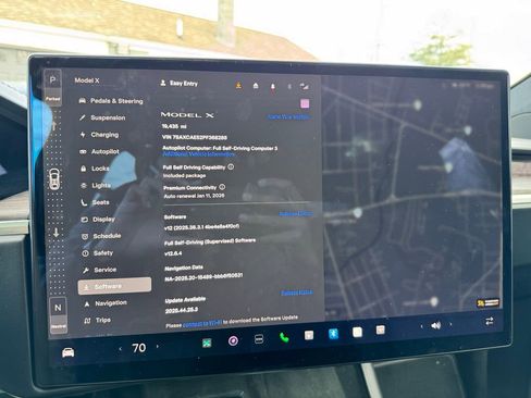 Used 2023 Tesla Model X image 12