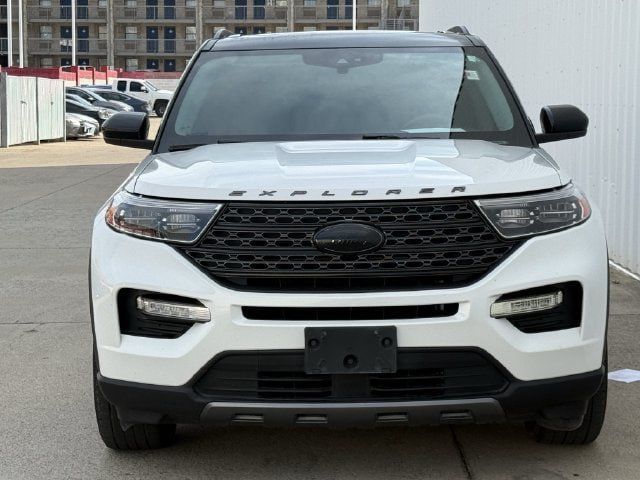 Used 2022 Ford Explorer XLT w/ Equipment Group 202A RWD image 7