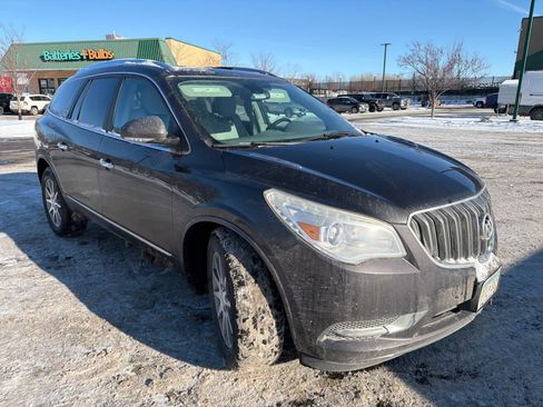 Used 2015 Buick Enclave Leather w/ Trailering Package image 2