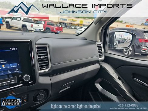 Used 2024 Nissan Frontier SL image 12