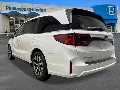 New 2026 Honda Odyssey EX-L image 3