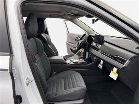 New 2026 Mitsubishi Outlander AWD image 26