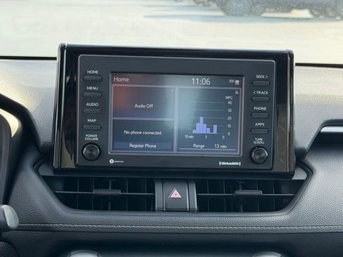 Used 2021 Toyota RAV4 XLE image 13