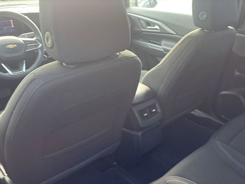 Used 2025 Chevrolet Equinox EV LT FWD image 22