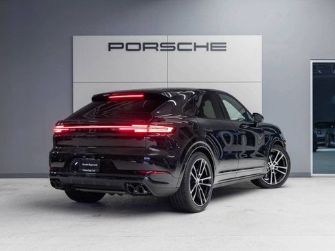 Certified 2026 Porsche Cayenne S AWD/4WD image 7