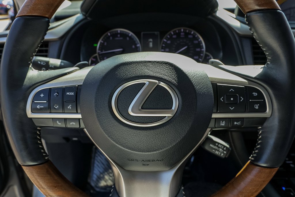 Used 2020 Lexus RX 350L FWD w/ Premium Package image 31